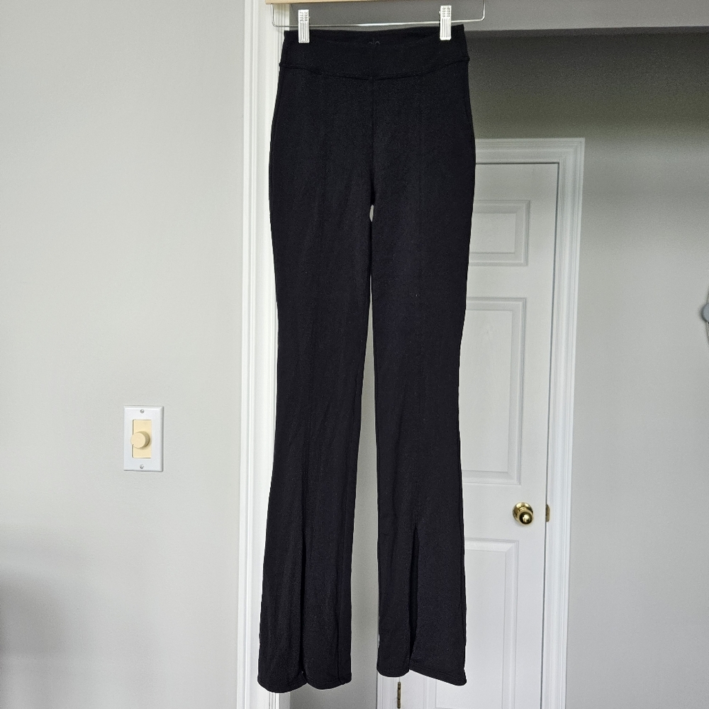 ALO Yoga Airbrush High-Waist Flutter Leggings